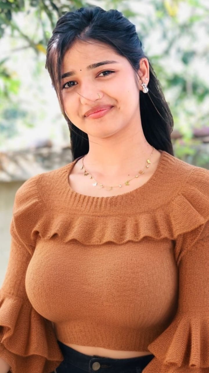 Noida Call Girls Offer Service 24/7 For Escort Lovers